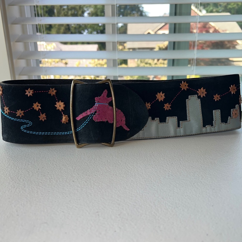 Anthropologie Wide Leather Cityscape Belt Size Medium